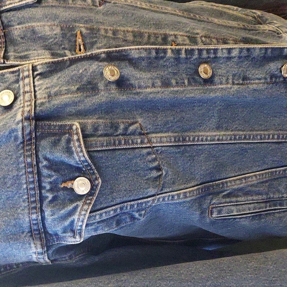 Vintage 90s United Colors Of Benetton MADE IN ITALY Jean Jacket - Picture 5 of 10